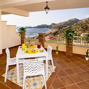 La Terrazza Sulla Baia Di Taormina Casa vacanze Letojanni